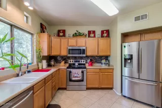 Photo #1: 6095344 Listing