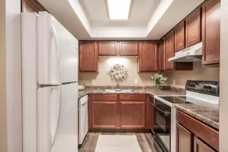 Photo #4: 6095349 Listing