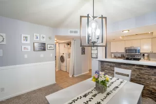 Photo #6: 6095538 Listing