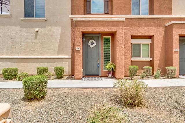 MLS: 6095610 Condo For Sale