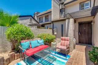 Photo #2: 6095767 Listing