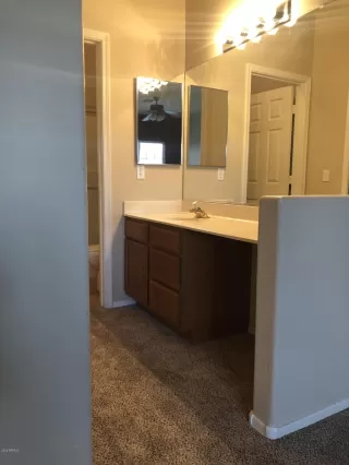 Photo #5: 6095780 Listing