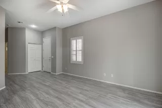 Photo #2: 6095831 Listing 