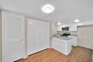 Photo #3: 6095977 Listing