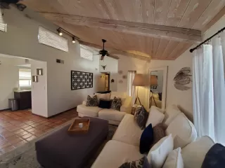 Photo #4: 6096118 Listing