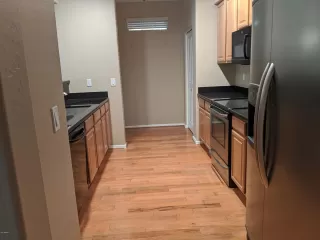 Photo #6: 6096142 Listing