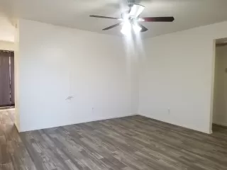 Photo #4: 6096579 Listing