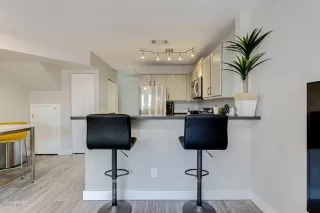 Photo #6: 6096652 Listing 