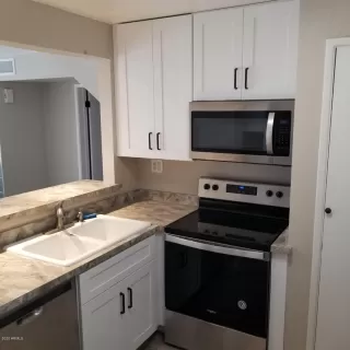 Photo #5: 6096827 Listing