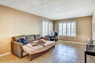 Photo #6: 6096828 Listing