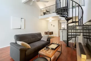 Photo #5: 6096855 Listing