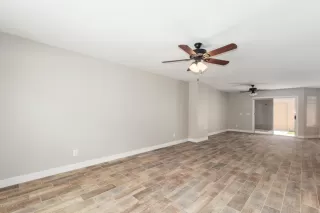 Photo #4: 6096887 Listing