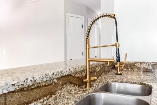 Photo #6: 6097227 Listing