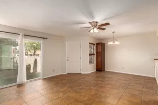 Photo #5: 6097282 Listing