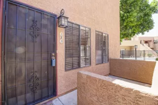 Photo #4: 6097356 Listing