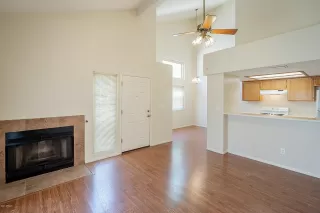 Photo #2: 6097404 Listing