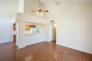 Photo #3: 6097404 Listing