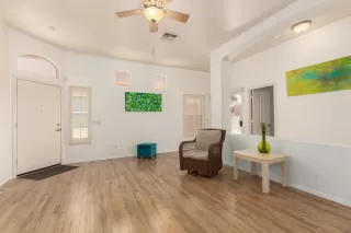 Photo #5: 6097431 Listing 