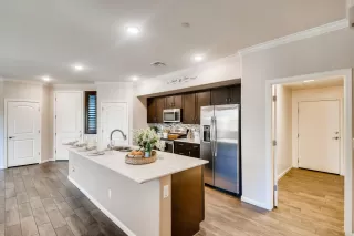 Photo #5: 6097615 Listing