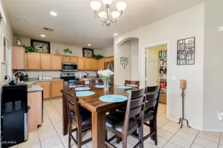 Photo #3: 6097822 Listing