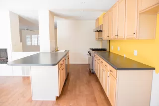 Photo #6: 6097985 Listing