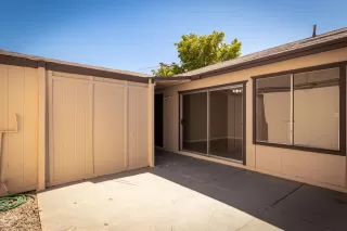 Photo #4: 6098100 Listing