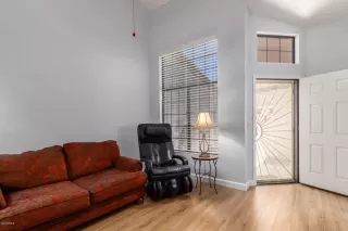 Photo #2: 6098324 Listing