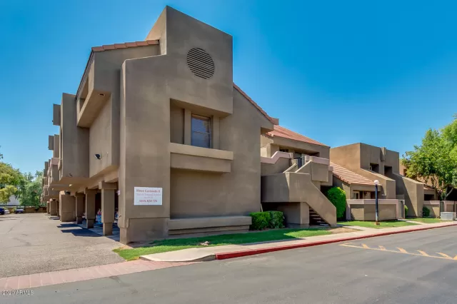 MLS: 6098561 Condo For Sale