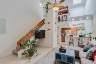 Photo #6: 6098561 Listing