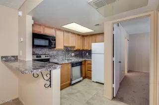 Photo #4: 6098586 Listing