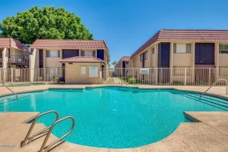 Photo #6: 6098586 Listing