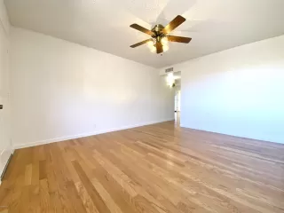 Photo #3: 6098626 Listing