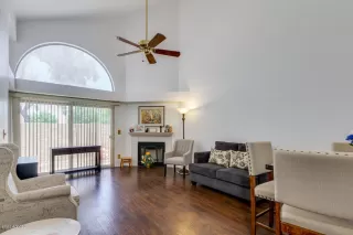 Photo #6: 6098675 Listing 