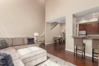 Photo #2: 6098729 Listing 