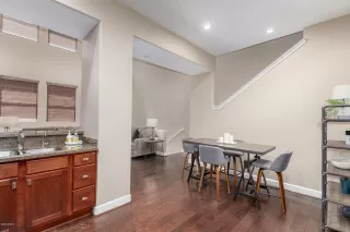 Photo #5: 6098729 Listing 