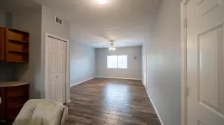 Photo #3: 6098802 Listing