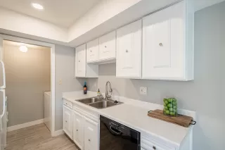 Photo #3: 6098835 Listing