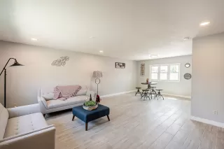 Photo #6: 6098835 Listing