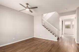 Photo #2: 6098981 Listing