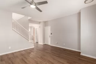 Photo #3: 6098981 Listing