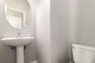 Photo #5: 6098981 Listing