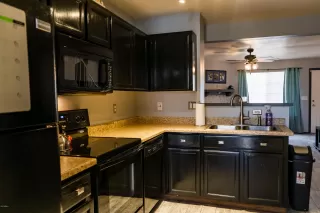 Photo #1: 6099073 Listing 