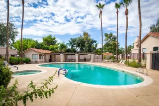 Photo #4: 6099077 Listing