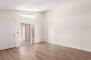 Photo #5: 6099230 Listing