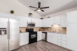 Photo #6: 6099230 Listing