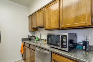 Photo #6: 6099253 Listing 