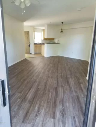 Photo #2: 6099432 Listing