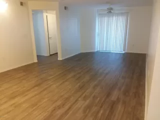 Photo #3: 6099432 Listing