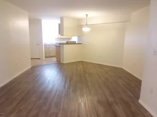 Photo #5: 6099432 Listing