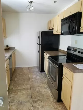 Photo #6: 6099432 Listing